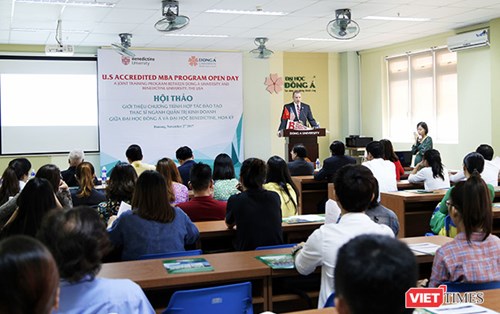 Dong A University cooperates with Benedictine University (USA) to provide MBA course